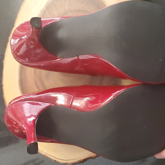 Kelly & Katie Red Heels - Picture 5 of 8